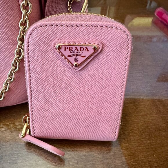 Prada Re-Edition 2005 Saffiano Leather Bag, Petal Pink - Picture 8 of 9